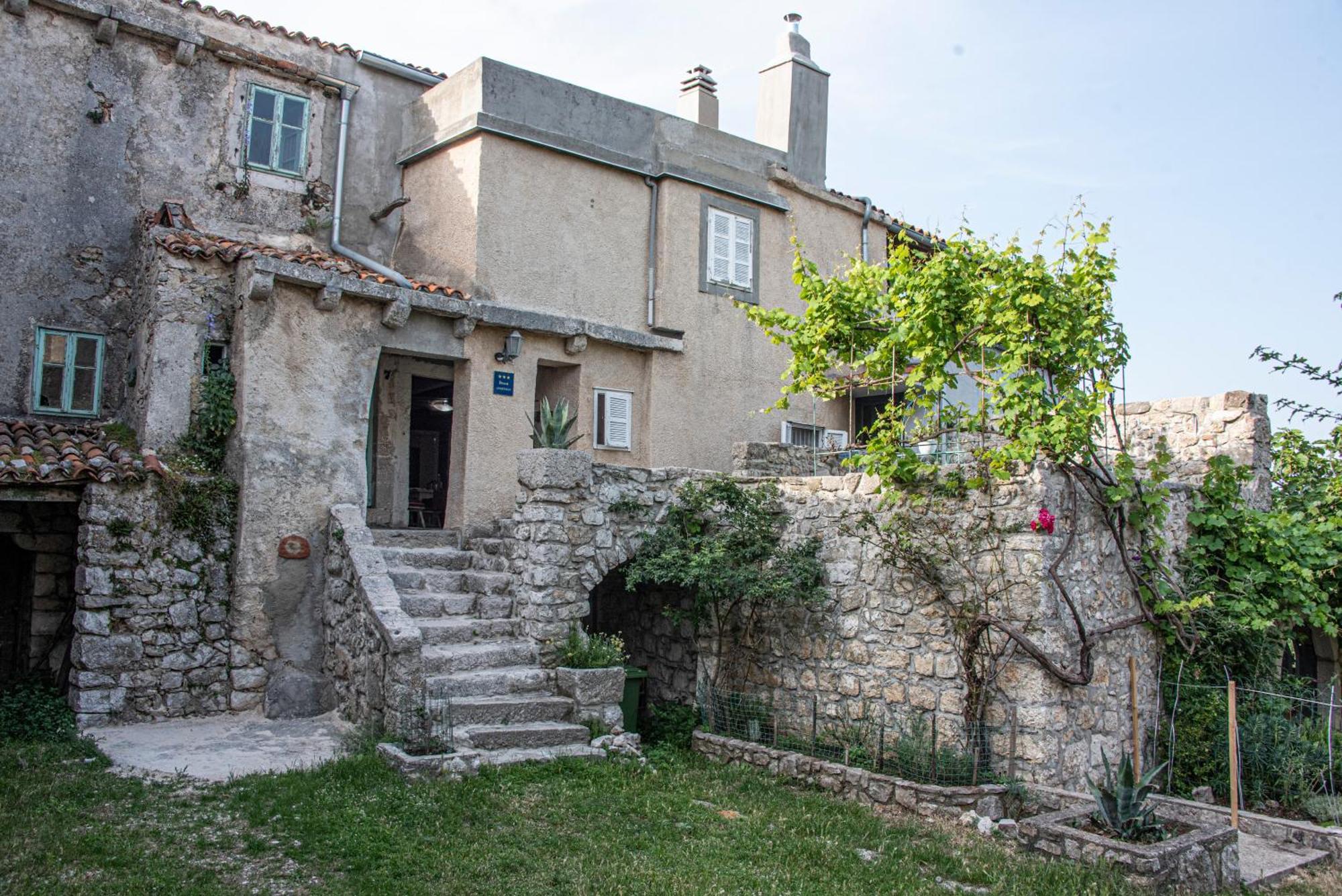 Apartman Nives Lubenice Exterior foto