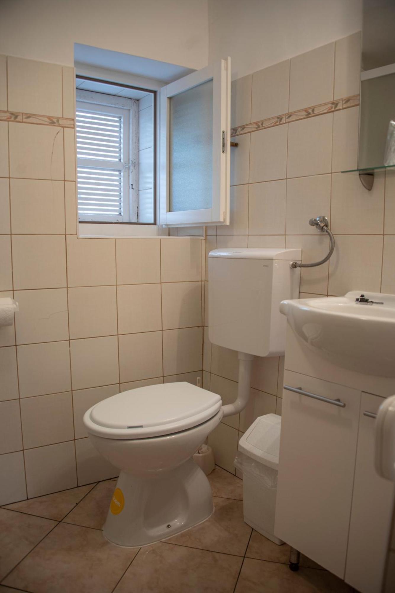 Apartman Nives Lubenice Exterior foto