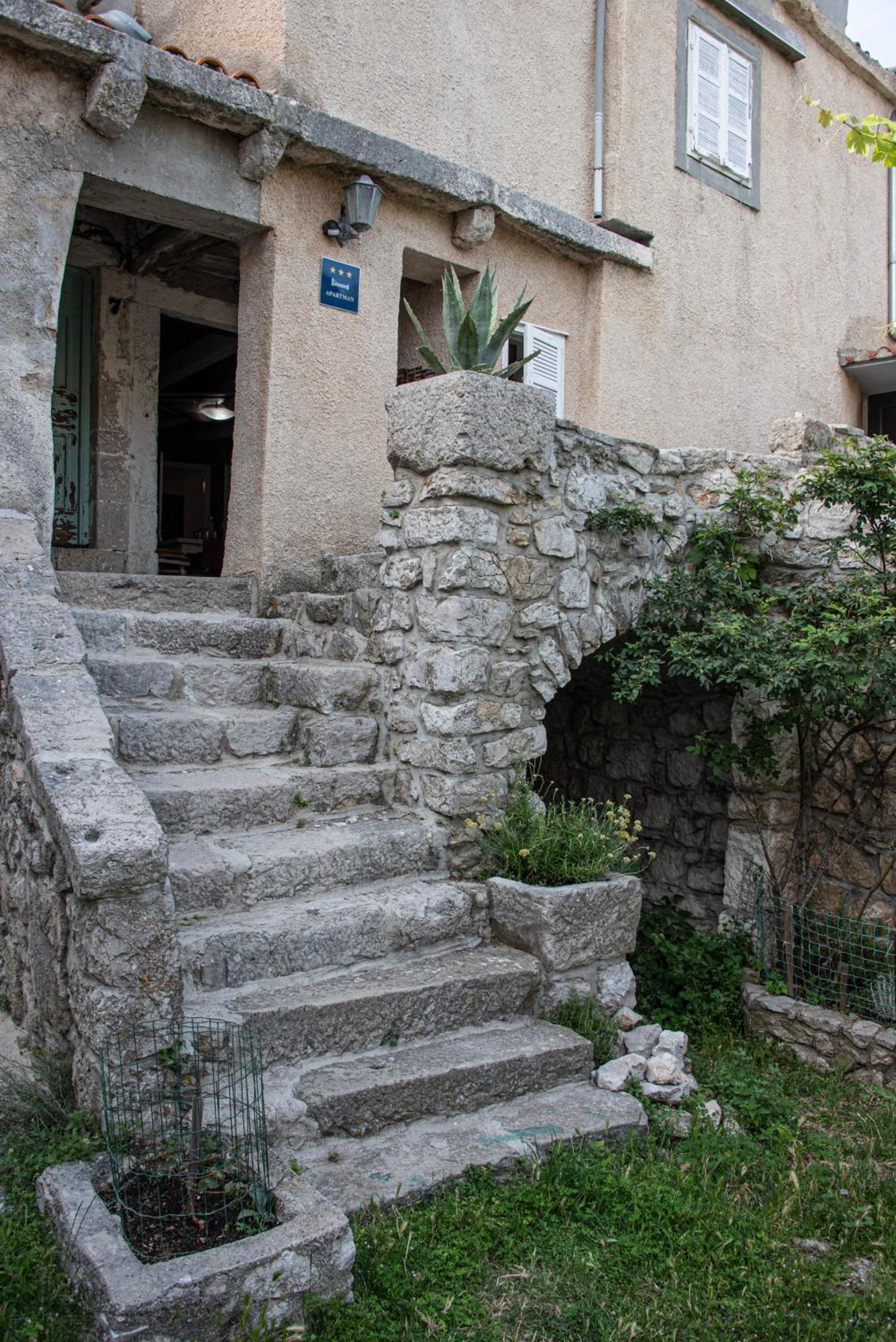 Apartman Nives Lubenice Exterior foto